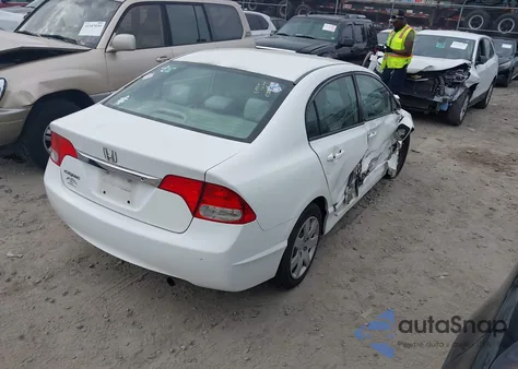 2010 Honda Civic Lx z USA, uszkodzony, nr VIN 2HGFA1F55AH551197